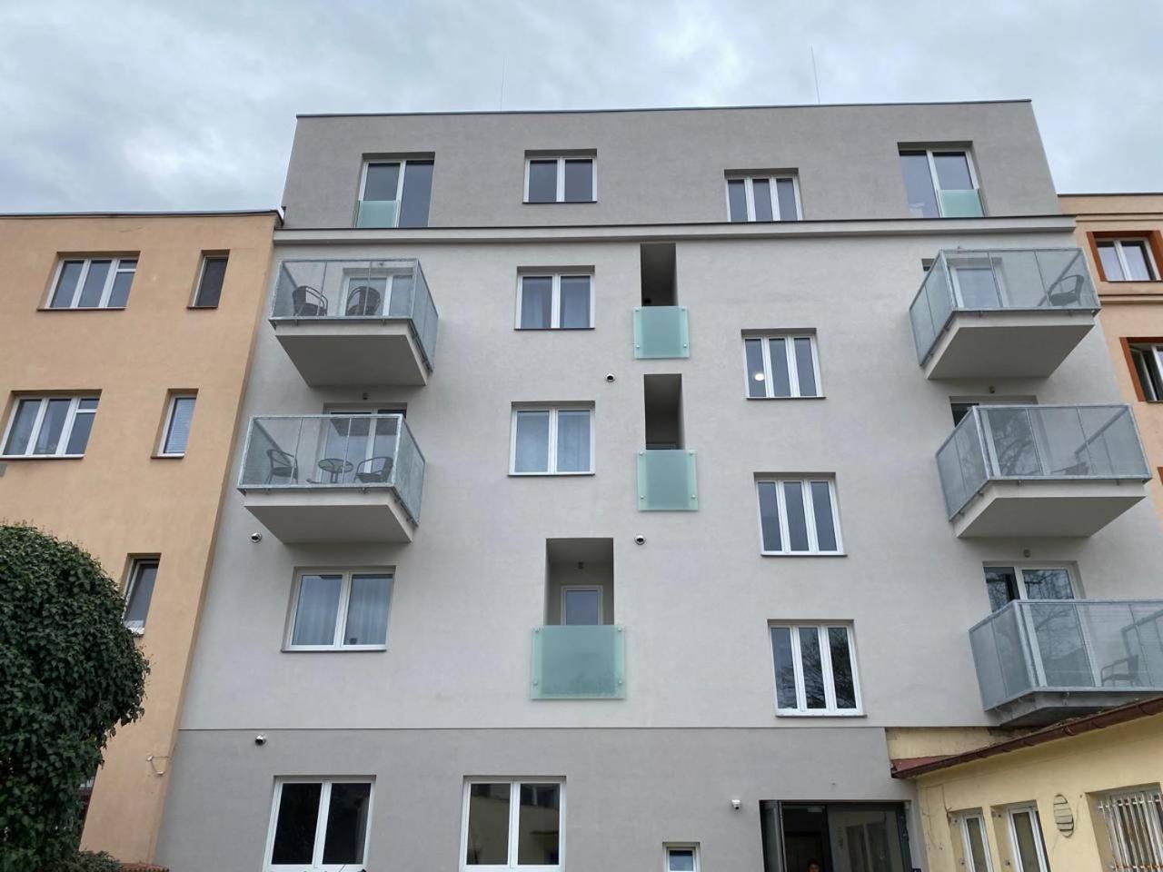 Apartamento Perla Hradce 103 Hradec Králové Exterior foto